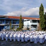 Peran Pondok Pesantren dalam Membangun Generasi Berakhlak Mulia